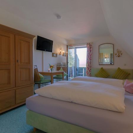 Hotel "Malerwinkel" Gmbh Seeon-Seebruck Buitenkant foto