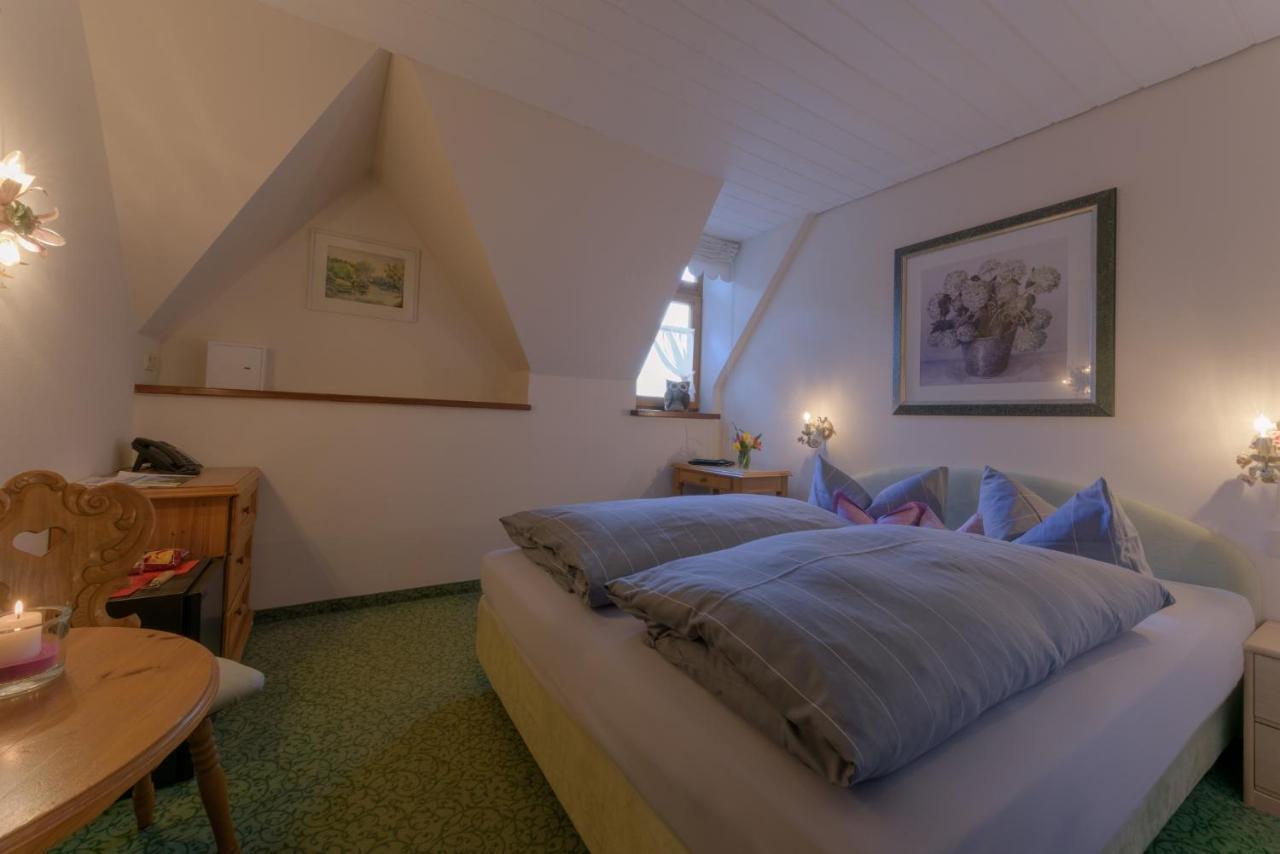 Hotel "Malerwinkel" Gmbh Seeon-Seebruck Buitenkant foto