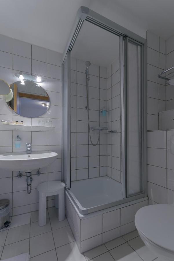 Hotel "Malerwinkel" Gmbh Seeon-Seebruck Kamer foto