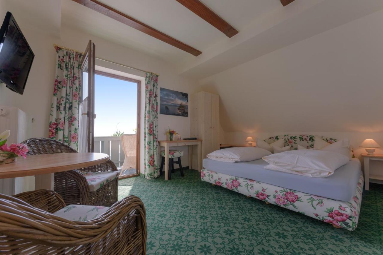 Hotel "Malerwinkel" Gmbh Seeon-Seebruck Kamer foto