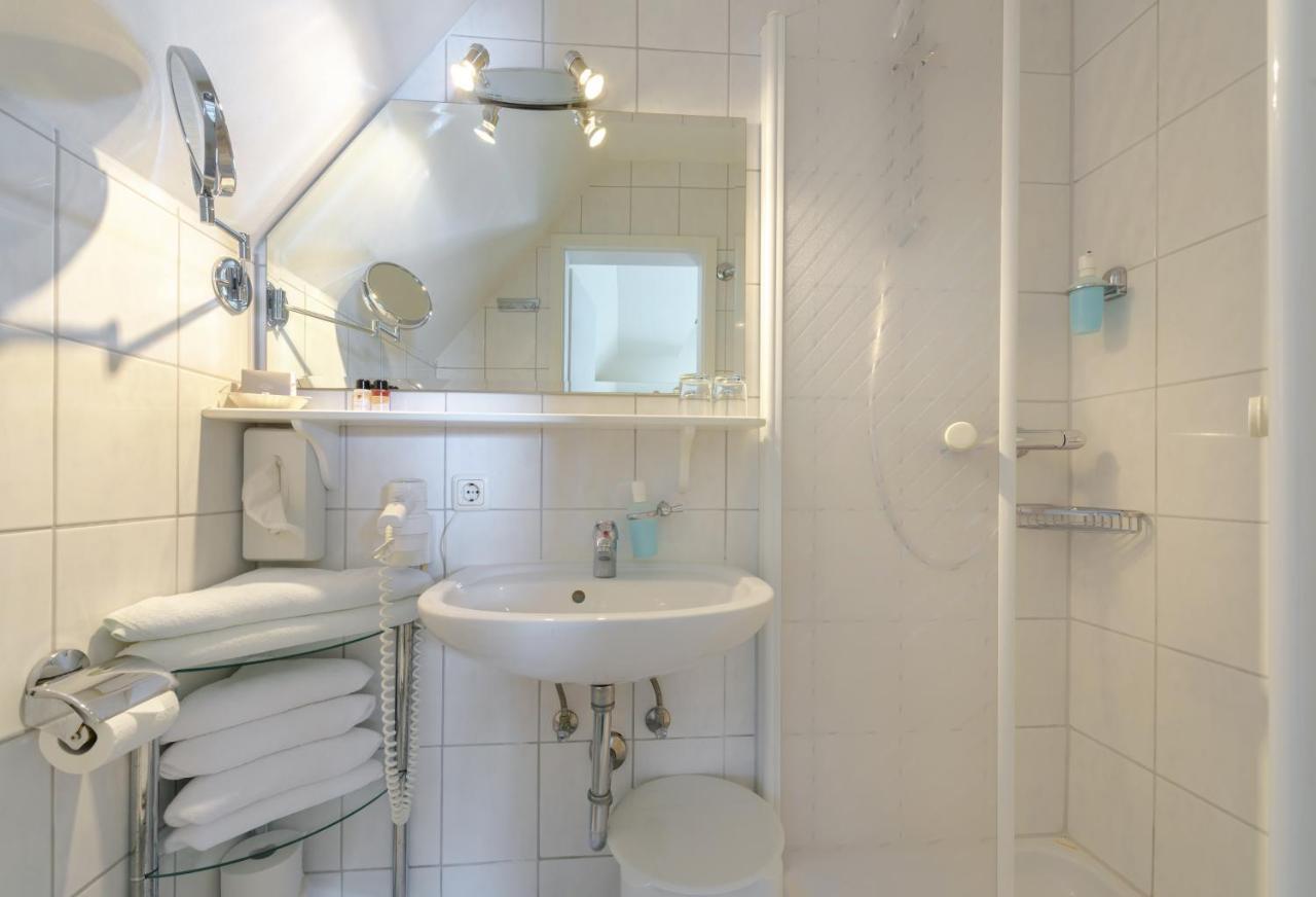 Hotel "Malerwinkel" Gmbh Seeon-Seebruck Kamer foto