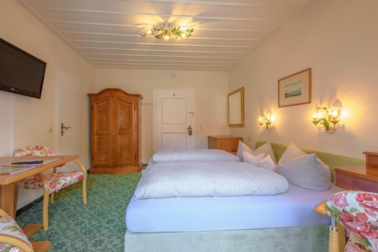 Hotel "Malerwinkel" Gmbh Seeon-Seebruck Kamer foto